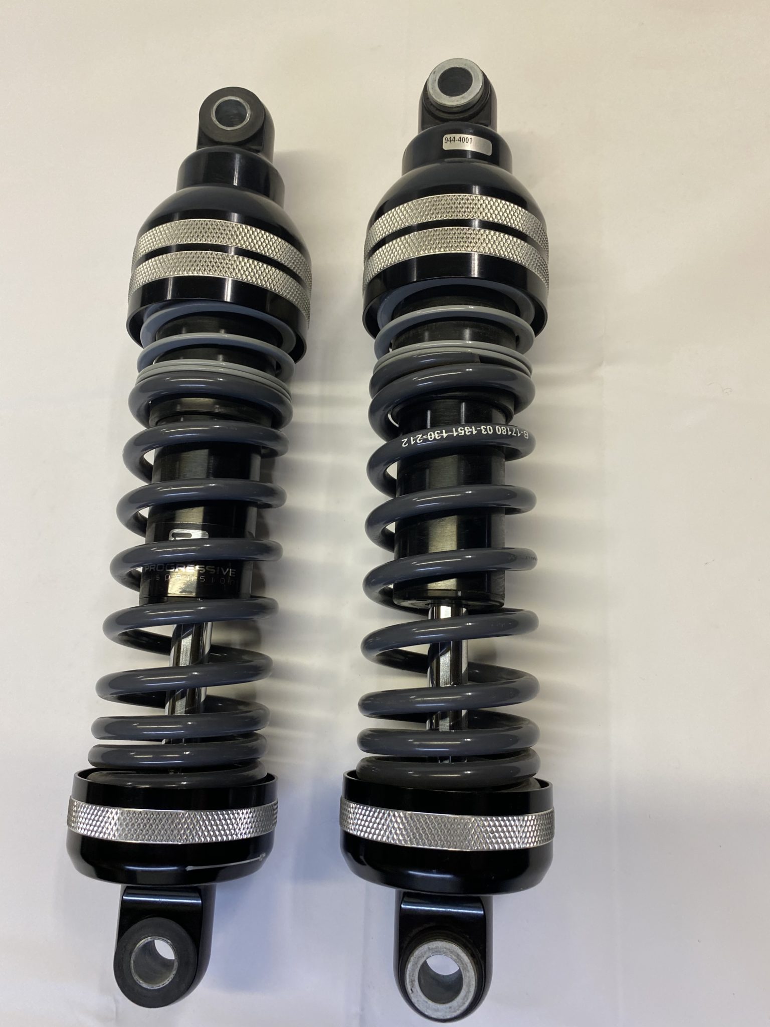 Progressive Shocks Progressive Suspension 9444001UL Progressive
